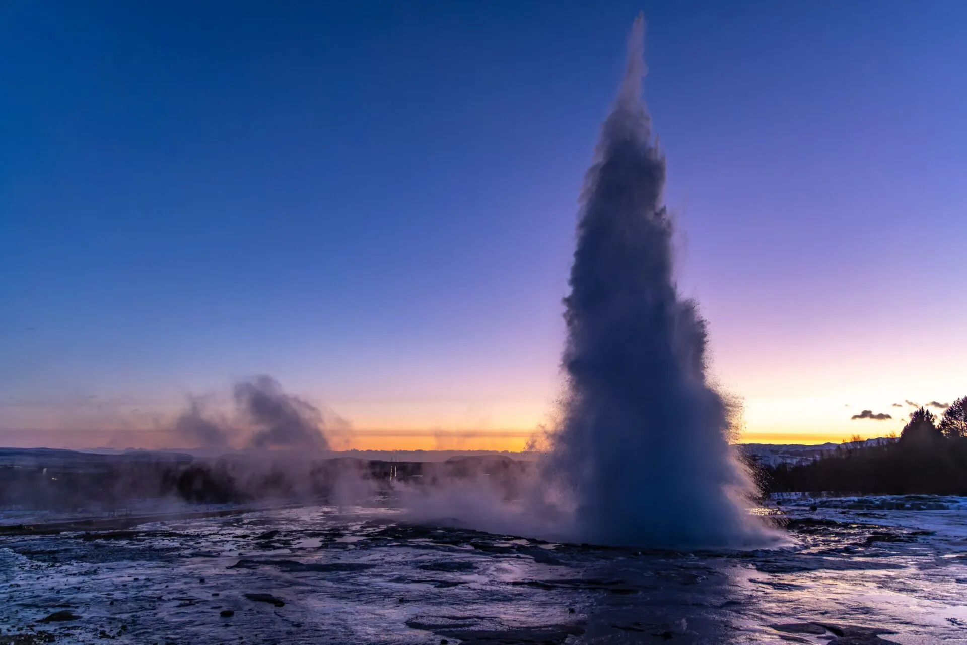 Strokkur Geysir - Iceland