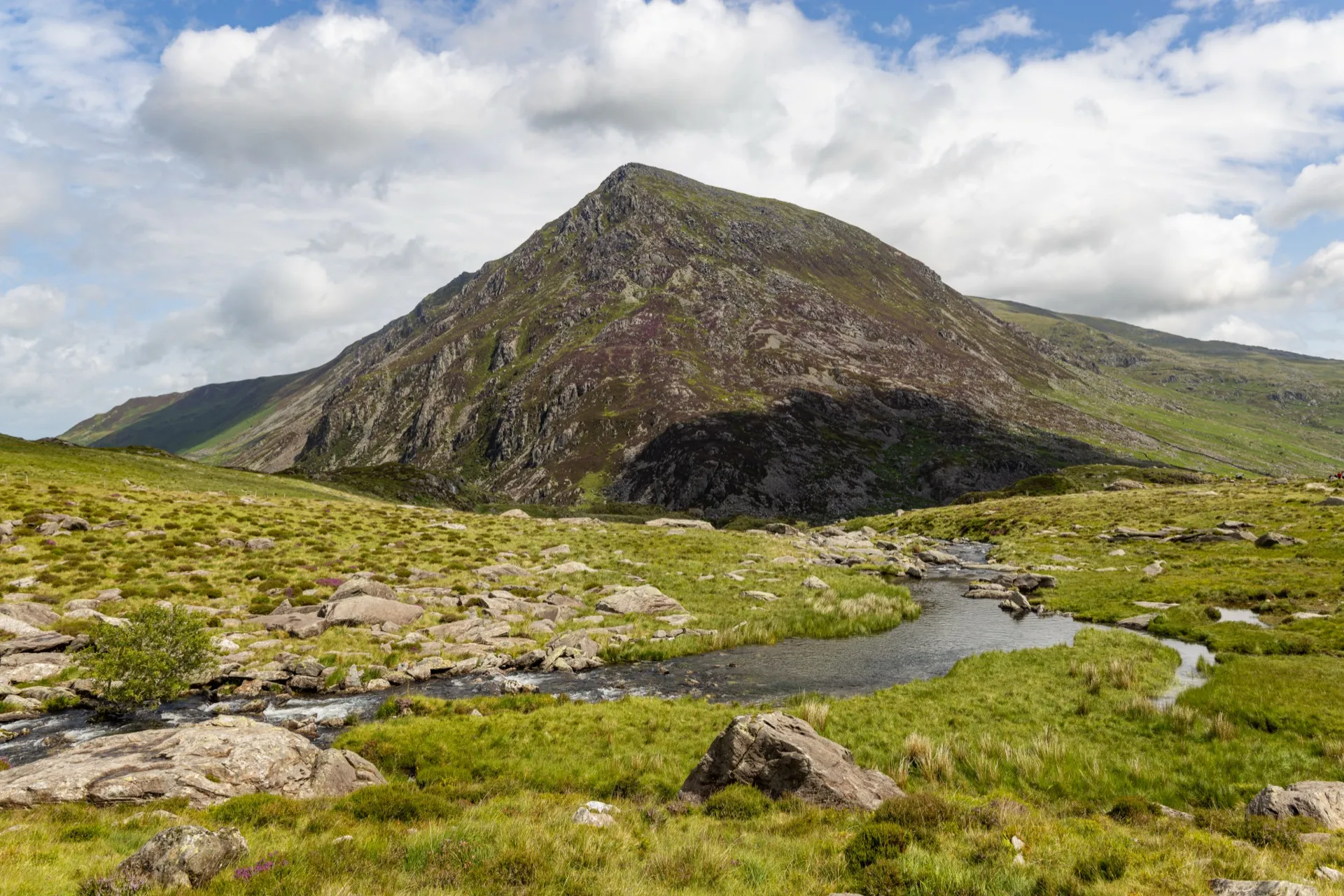Llyn Idwal Trail view of Pen Yr Ole Wen Peak - Snowdonia Wales